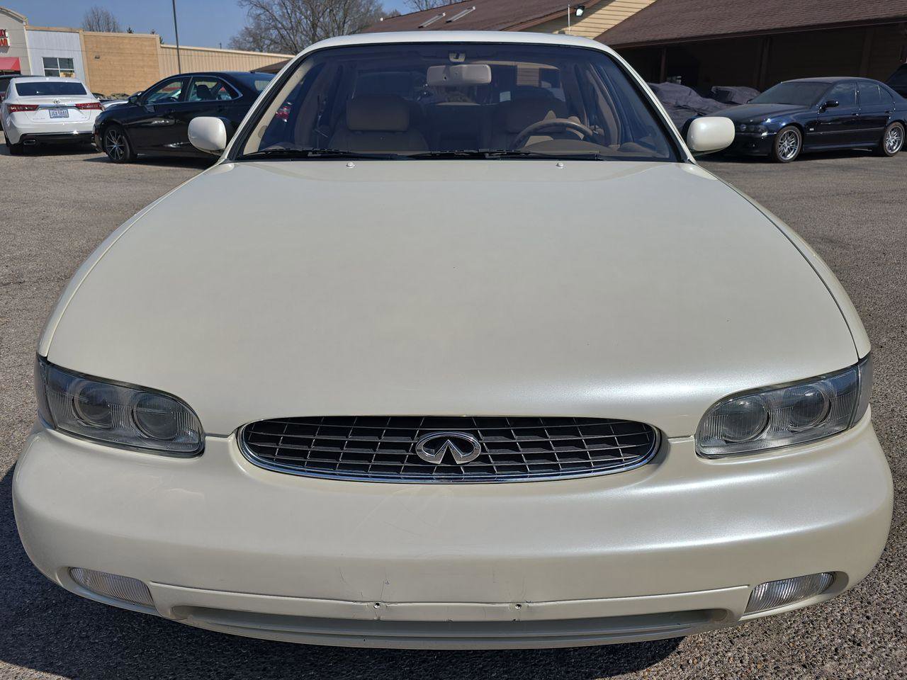 Used 1997 INFINITI J30 RWD image 12