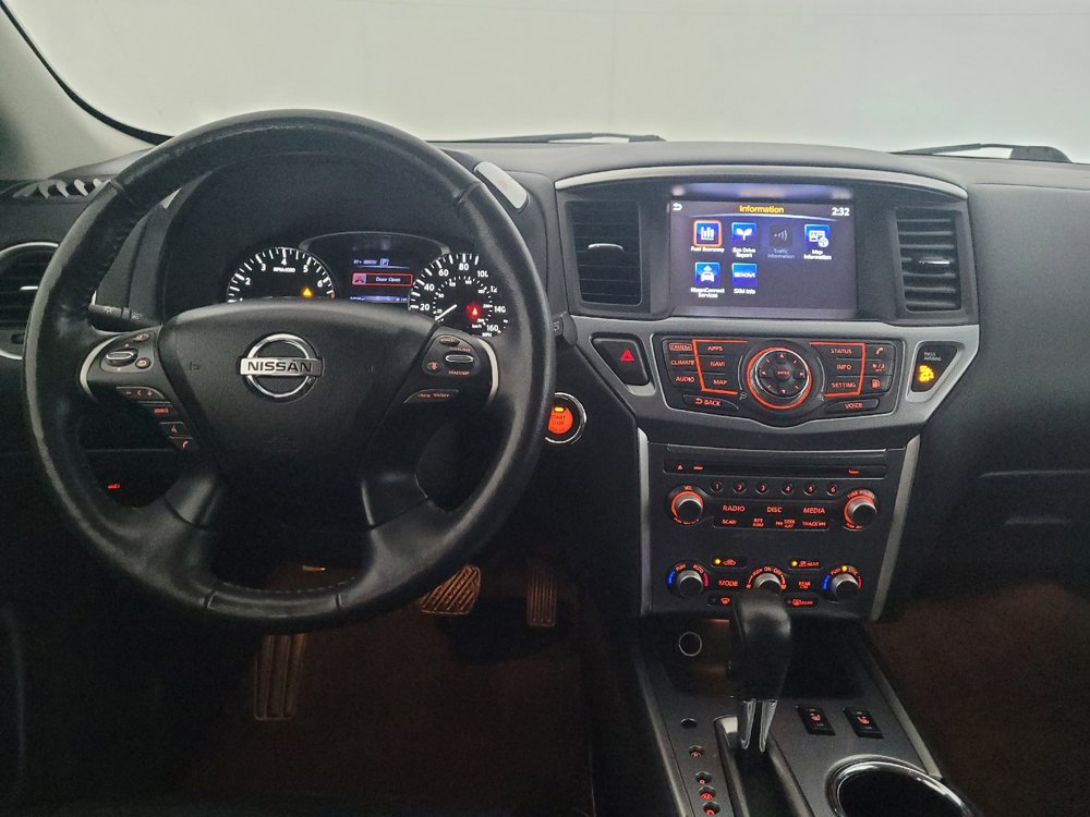 Used 2020 Nissan Pathfinder SL AWD/4WD image 22