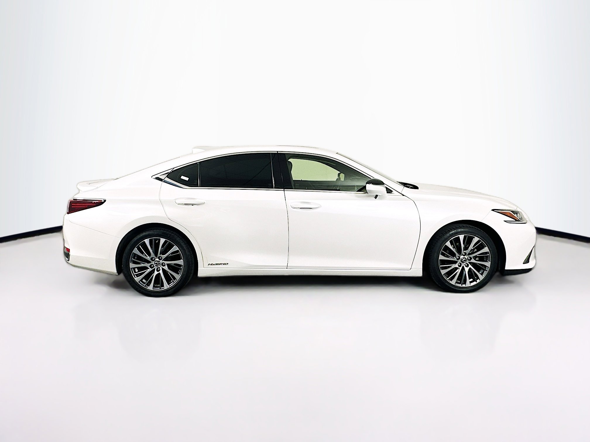 Used 2019 Lexus ES 300h w/ Premium Package FWD image 10