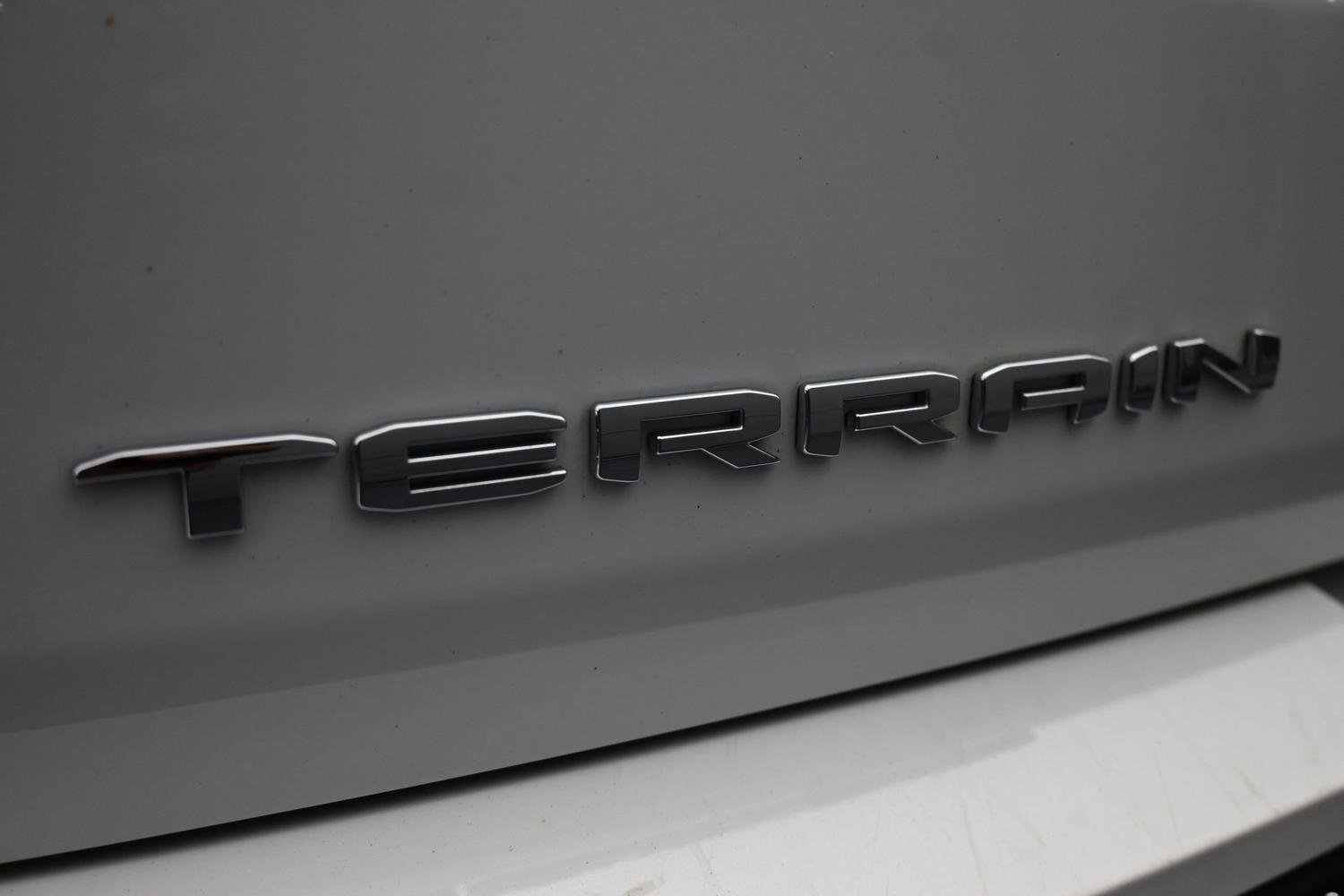 Used 2023 GMC Terrain SLE w/ Driver Convenience Package AWD/4WD image 10