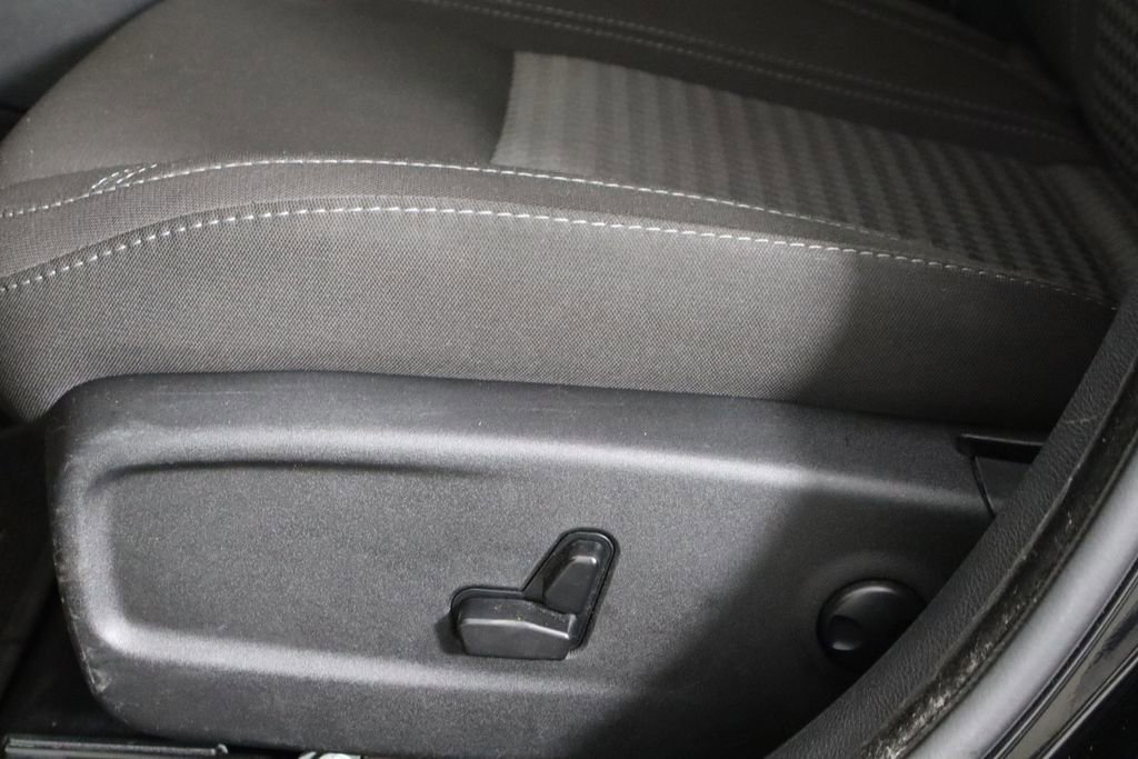 Used 2023 Dodge Charger SXT RWD image 24