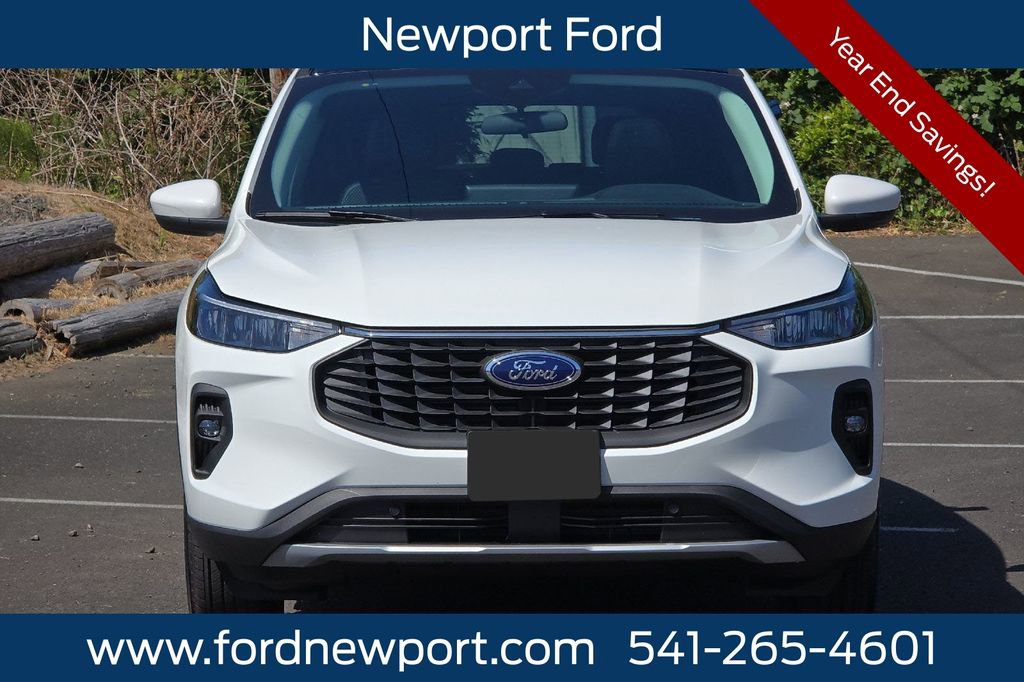 New 2025 Ford Escape SE w/ Class II Trailer Tow Package image 6