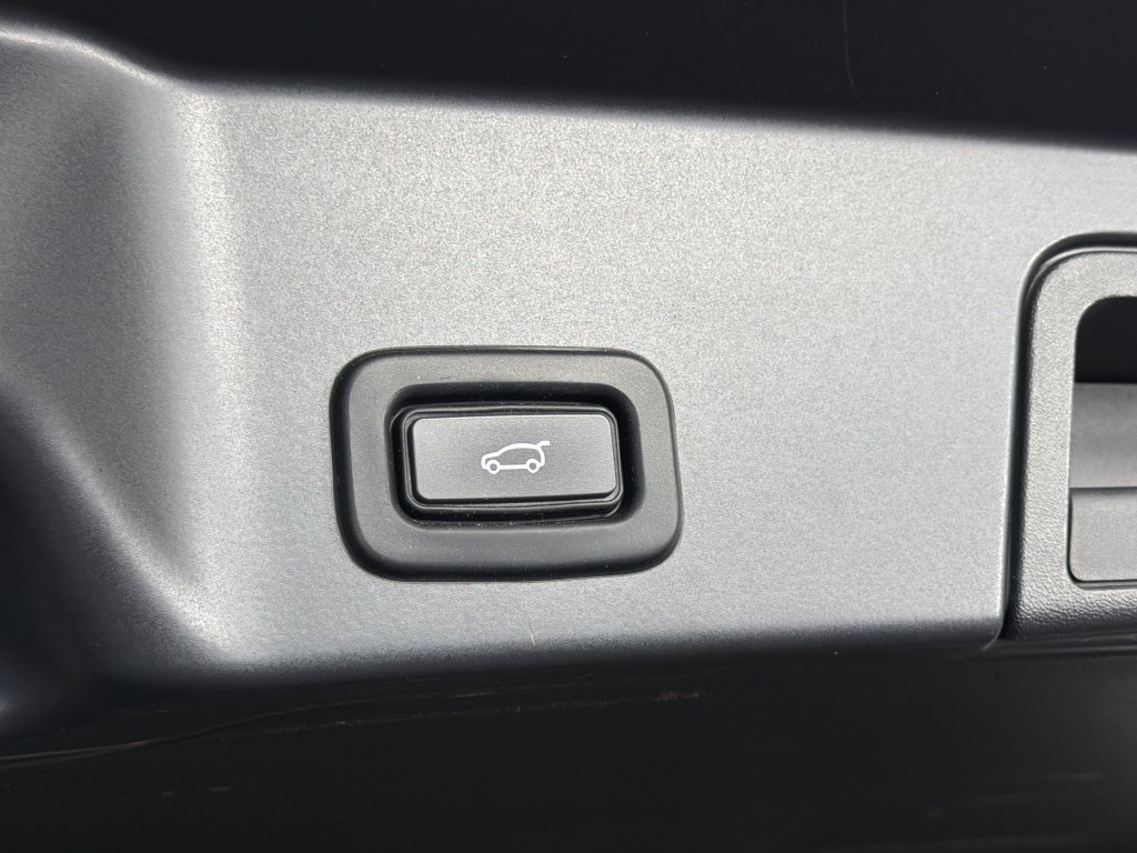 Used 2020 Land Rover Range Rover Evoque S AWD/4WD image 10