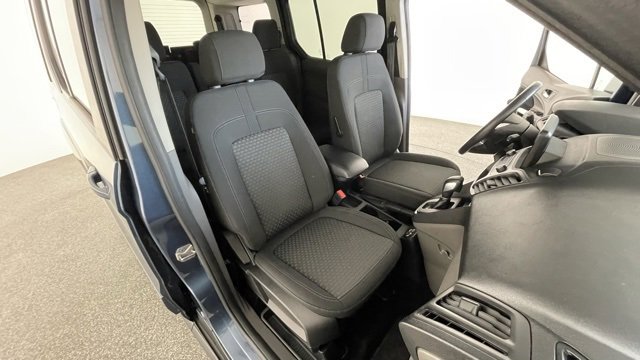 Used 2020 Ford Transit Connect XLT image 49