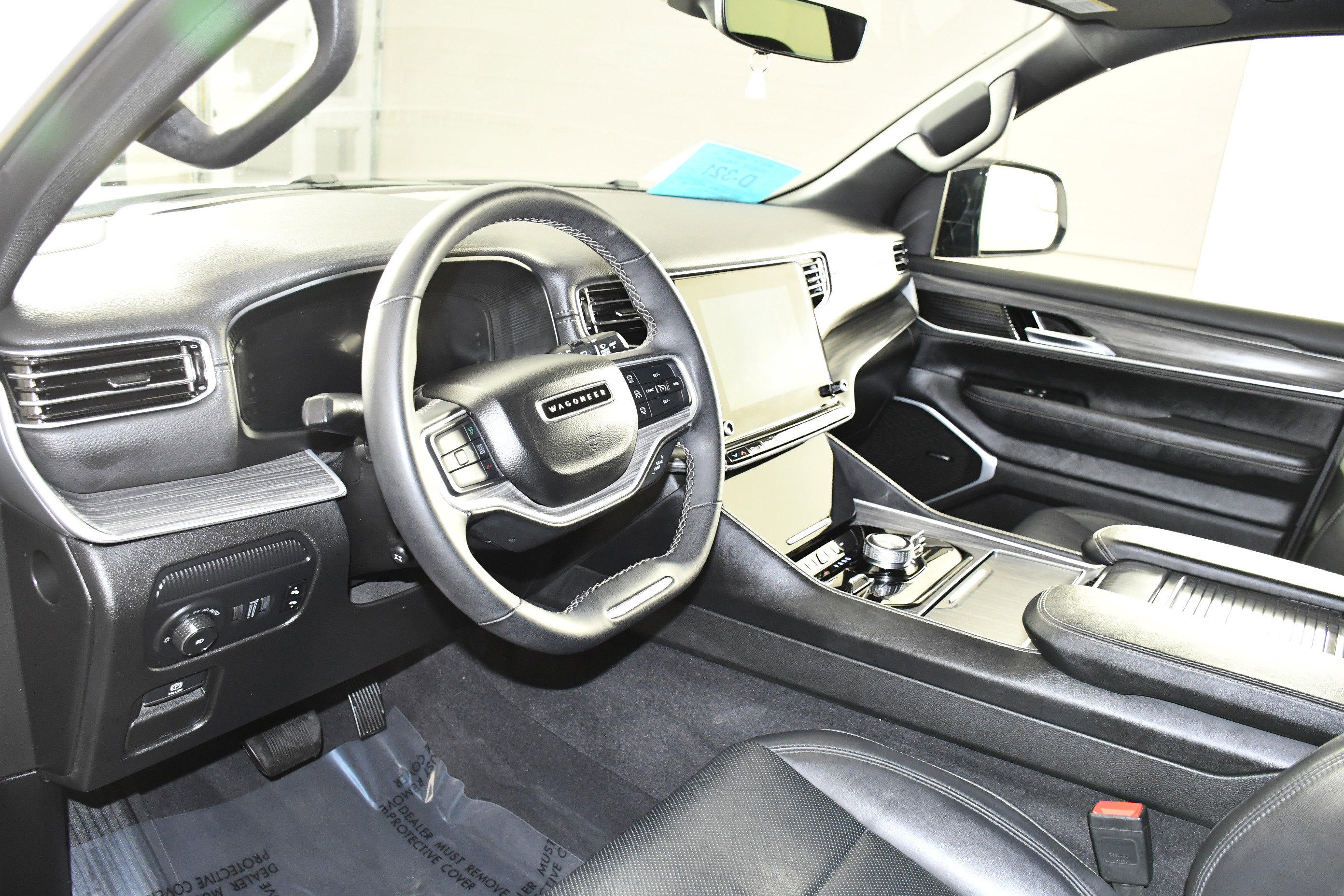 Used 2024 Jeep Wagoneer Series III AWD/4WD image 2