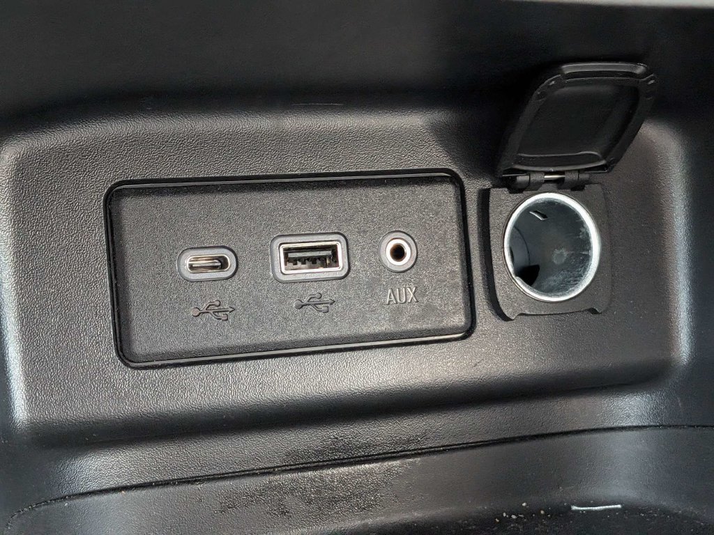 Used 2023 Chevrolet Equinox LT FWD image 21