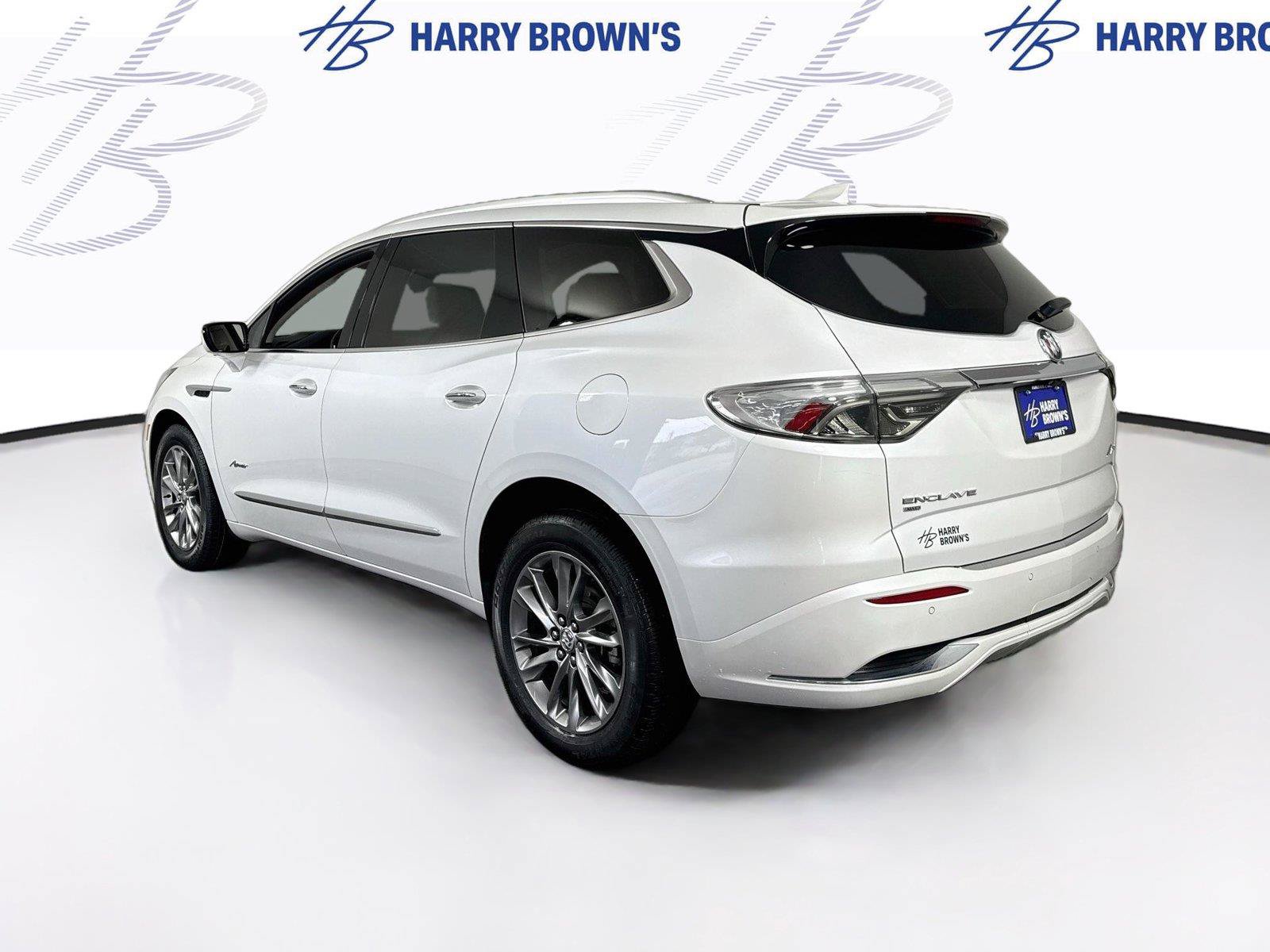 Used 2023 Buick Enclave Avenir w/ Trailering Package, 5000 lbs. AWD/4WD image 32