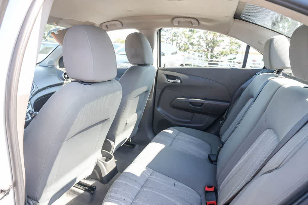 Used 2016 Chevrolet Sonic LT FWD image 17