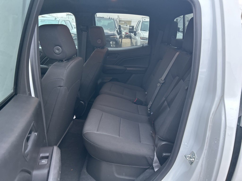 Used 2025 Chevrolet Colorado W/T image 17