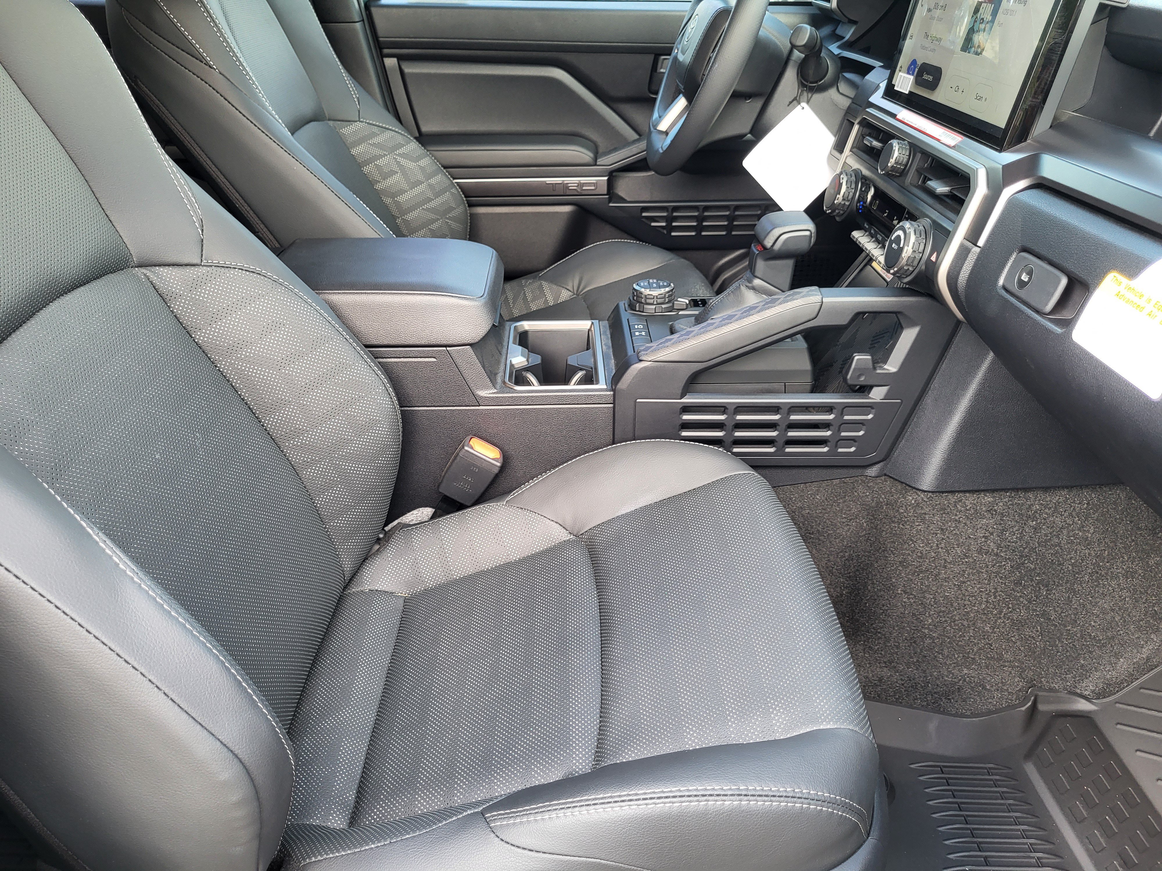 Used 2026 Toyota 4Runner TRD Off-Road Premium AWD/4WD image 11