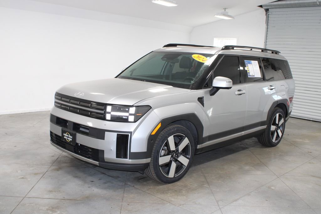 Used 2024 Hyundai Santa Fe Limited FWD image 4