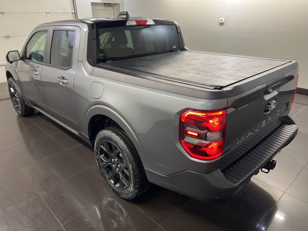 New 2026 Ford Maverick Lariat w/ Black Appearance Package image 4