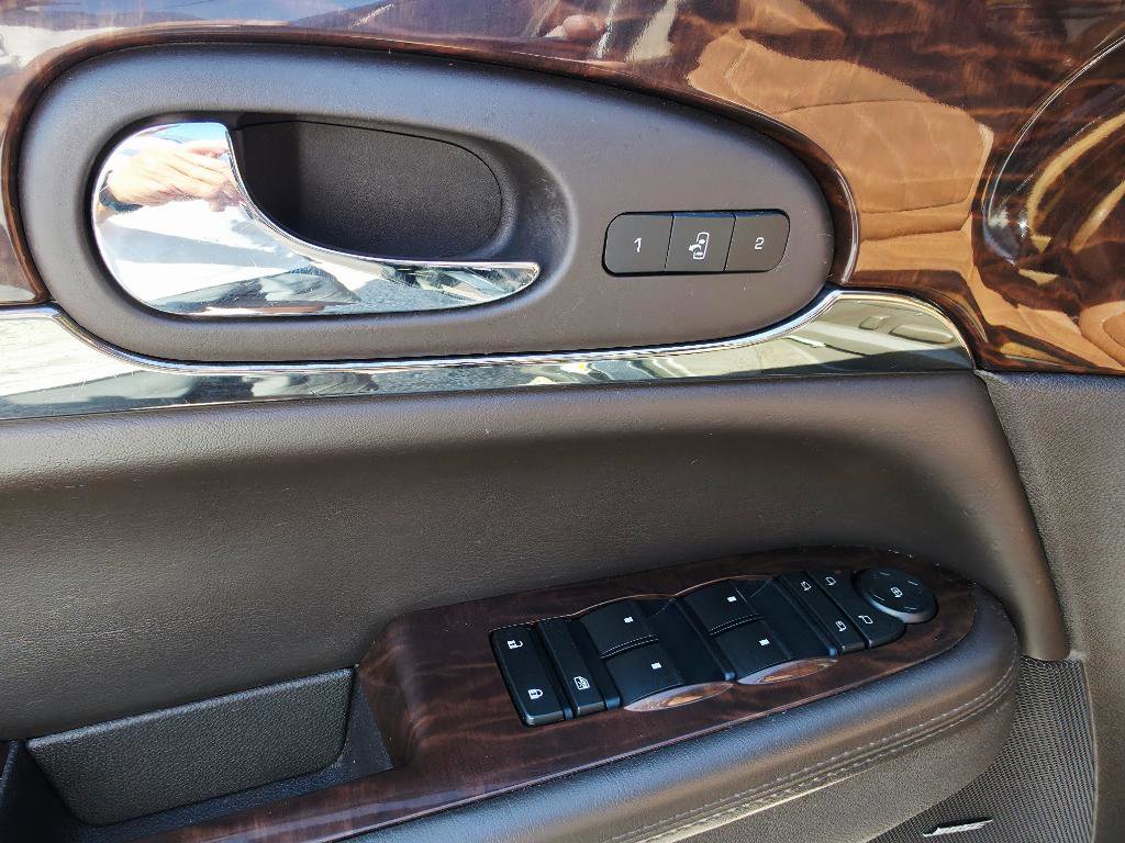 Used 2014 Buick Enclave Premium w/ Trailering Provision Package AWD/4WD image 23