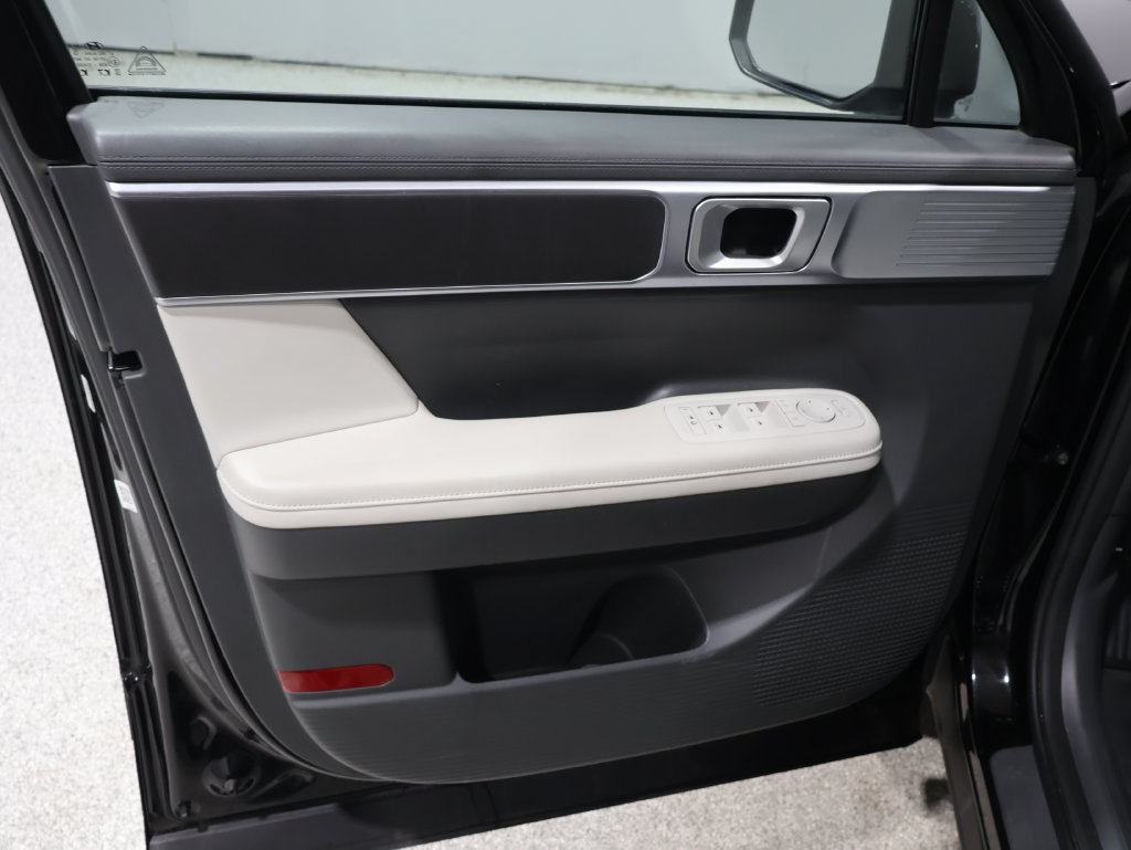 Used 2026 Hyundai Santa Fe SEL AWD/4WD image 12