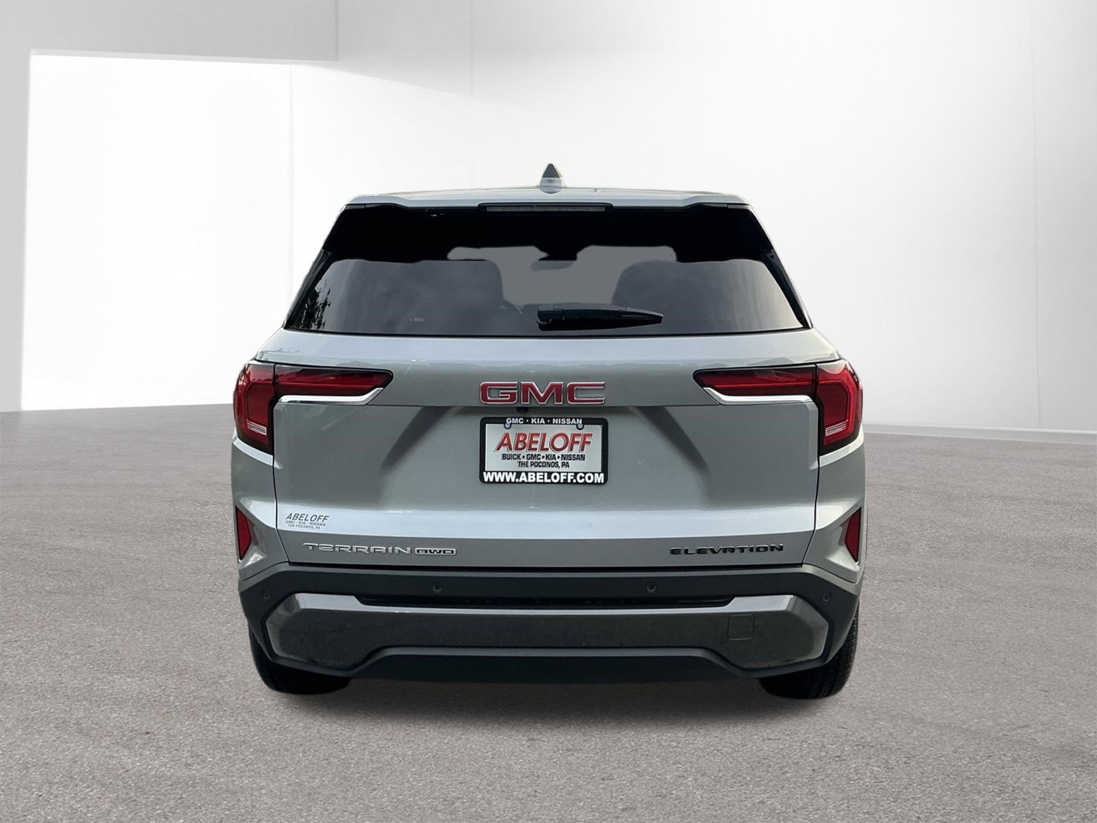 Used 2025 GMC Terrain Elevation AWD/4WD image 4