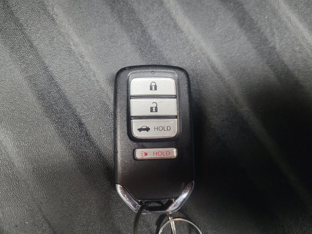 Used 2019 Honda Accord LX image 32