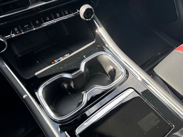 New 2027 Chevrolet Traverse RS w/ LPO, Floor Liner Package AWD/4WD image 16