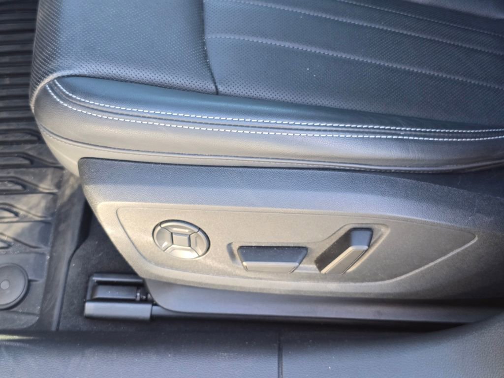 Certified 2025 Audi A6 Premium Plus w/ Premium Plus Package image 22