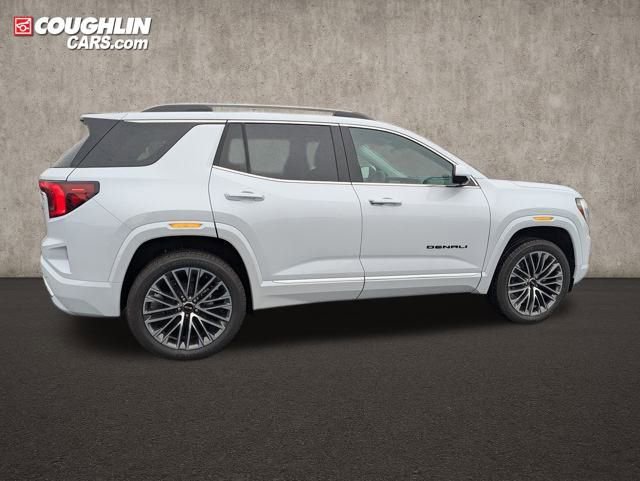 New 2026 GMC Terrain Denali w/ LPO, Black Badging Package image 8