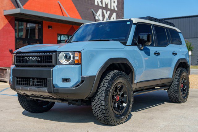 Used 2024 Toyota Land Cruiser image 2