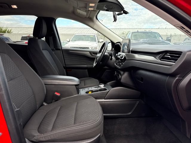 Used 2024 Ford Escape Active AWD/4WD image 9