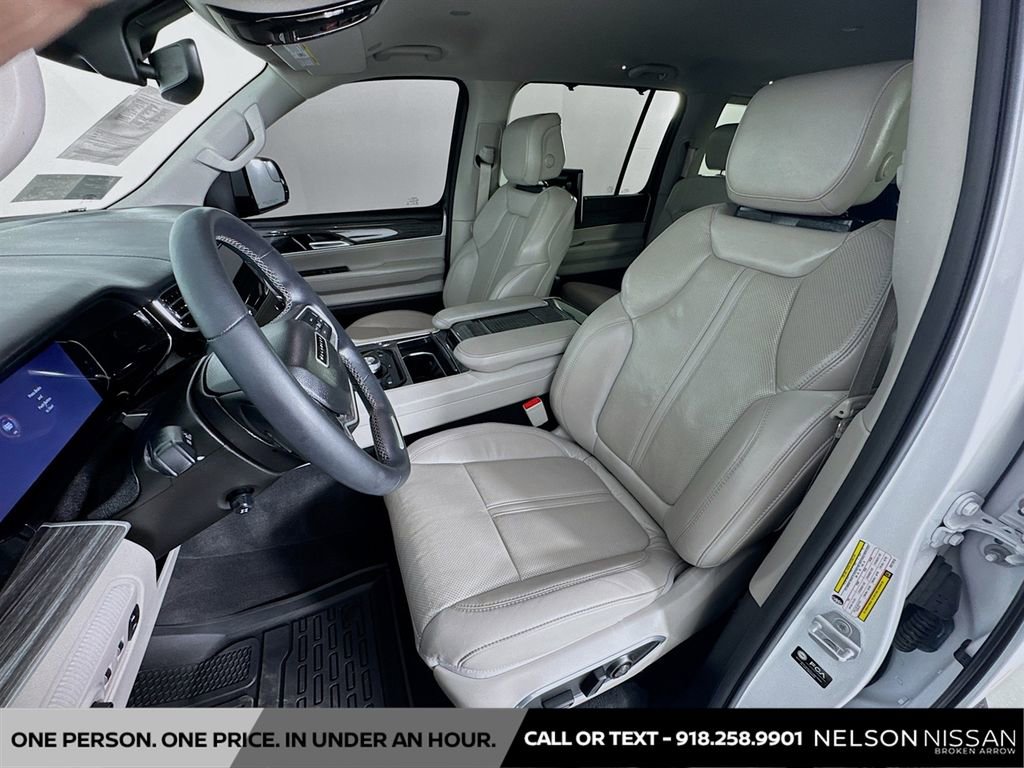 Used 2022 Jeep Wagoneer Series III w/ Convenience Group I image 22