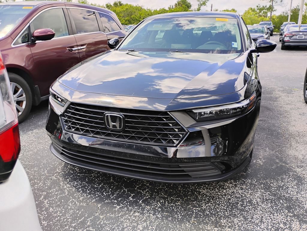 Used 2024 Honda Accord EX image 6