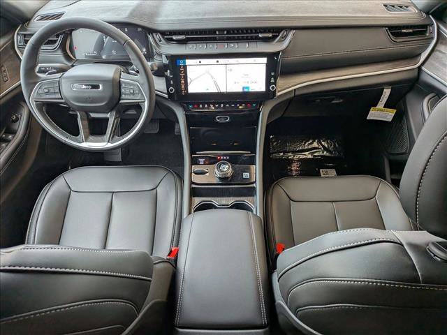 New 2026 Jeep Grand Cherokee Limited w/ Limited Altitude Package AWD/4WD image 15