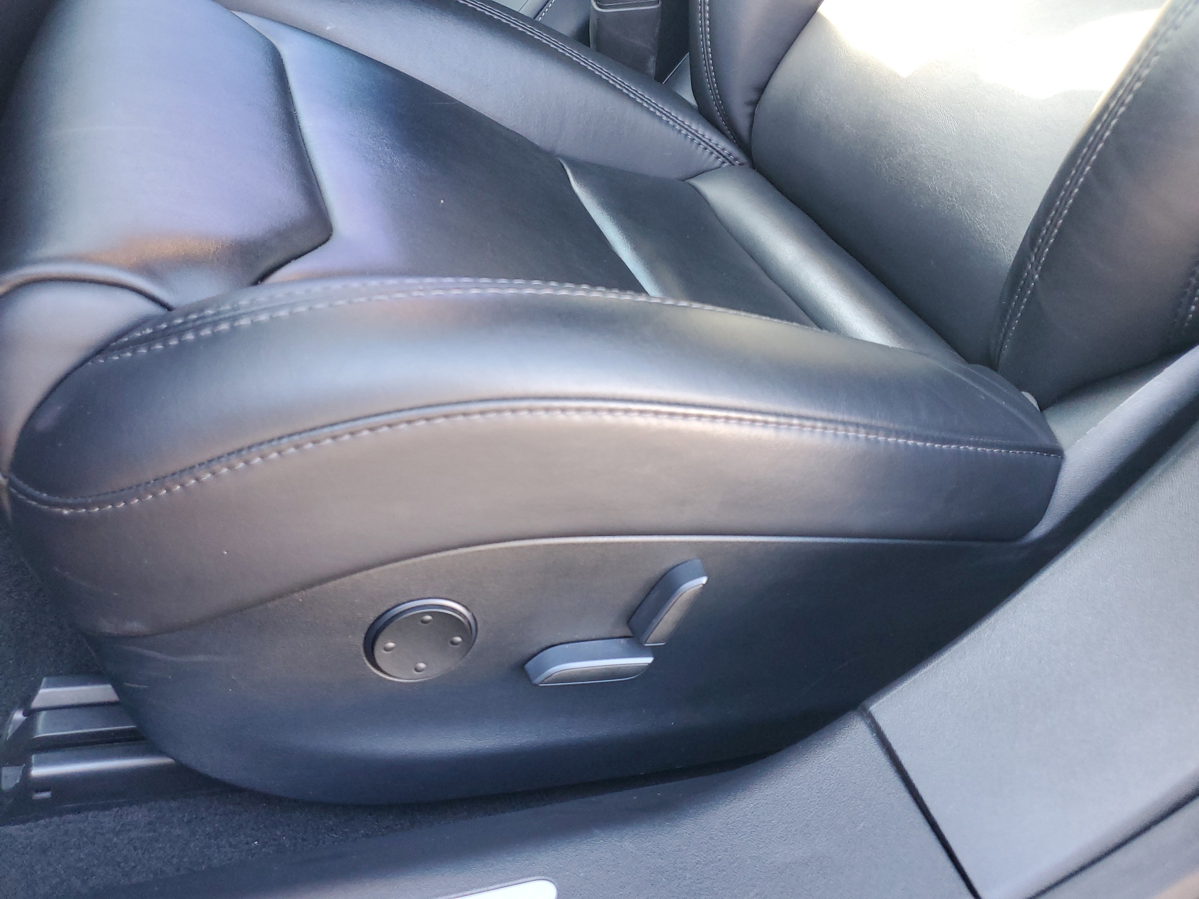 Used 2020 Tesla Model S Performance image 21