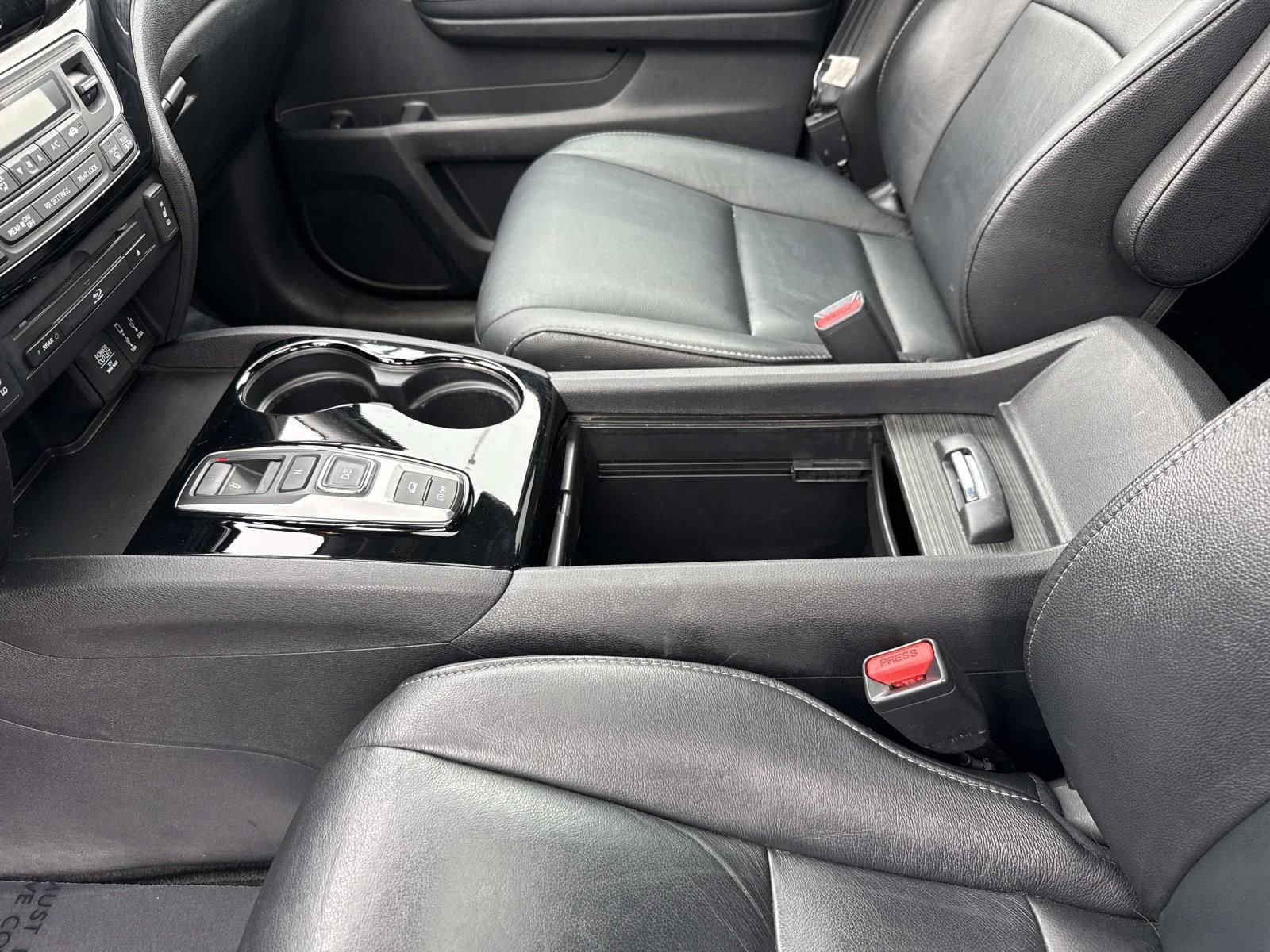 Used 2018 Honda Pilot Touring image 20