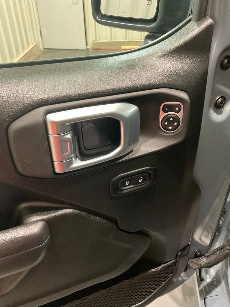 Used 2025 Jeep Wrangler Unlimited Sport S 4xe w/ Convenience Group AWD/4WD image 7