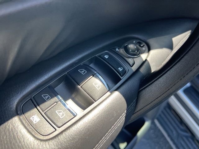 Used 2021 Nissan Armada SV image 29