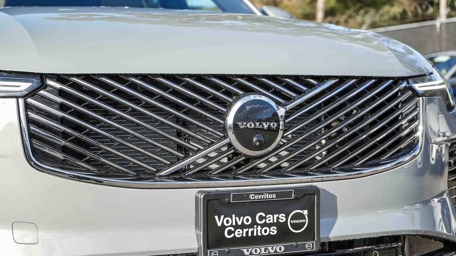 New 2026 Volvo XC90 T8 Plus w/ Protection Package Premier AWD/4WD image 5