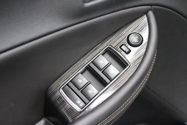 Used 2017 Chevrolet Impala LT FWD image 12
