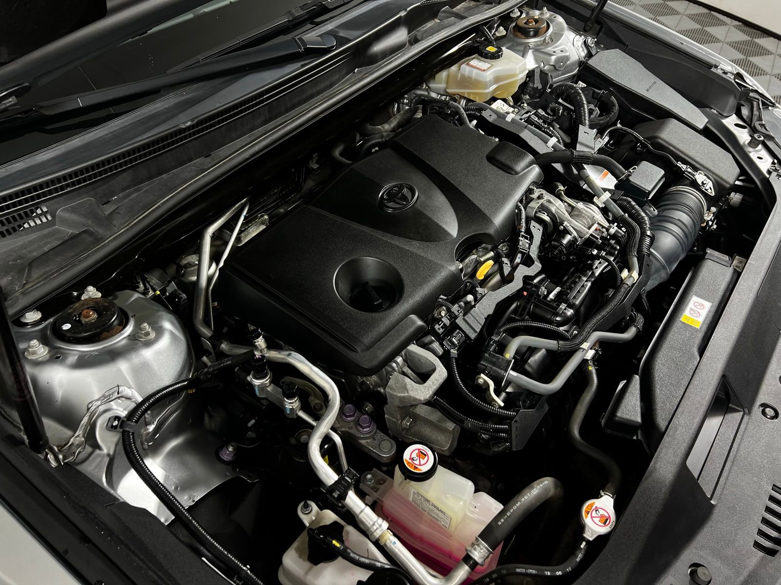 Certified 2020 Toyota Camry LE image 10