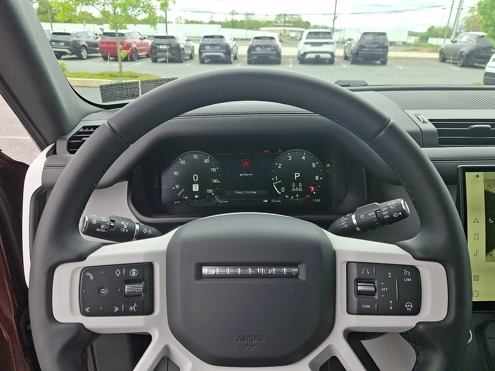 New 2026 Land Rover Defender 130 X-Dynamic SE AWD/4WD image 18