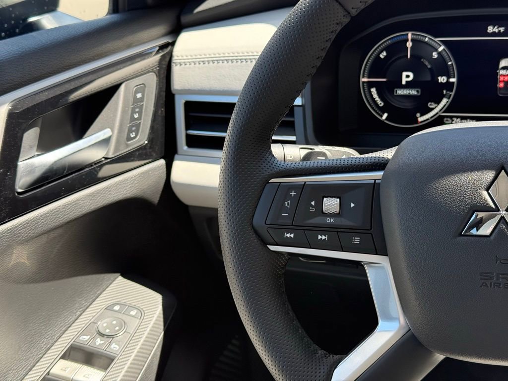 New 2025 Mitsubishi Outlander SEL image 10
