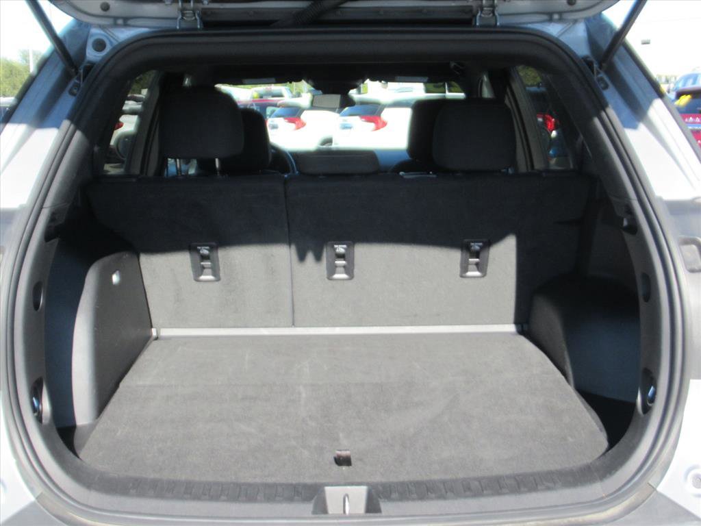 Used 2025 GMC Terrain Elevation image 27