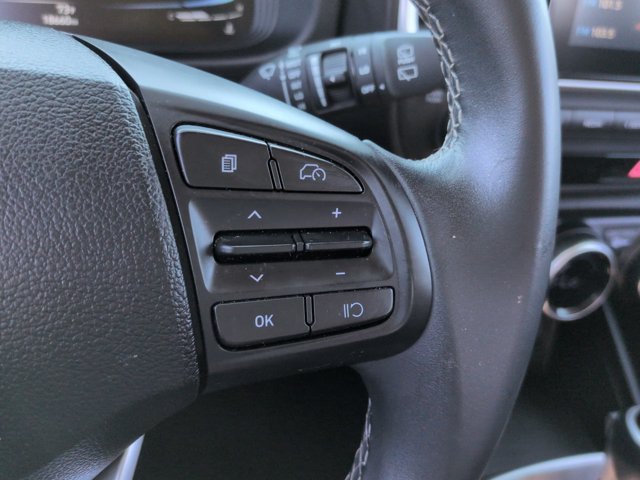 Used 2024 Hyundai Venue SEL FWD image 24