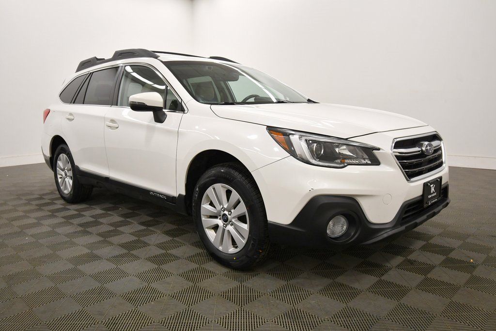 Used 2018 Subaru Outback 2.5i Premium image 10