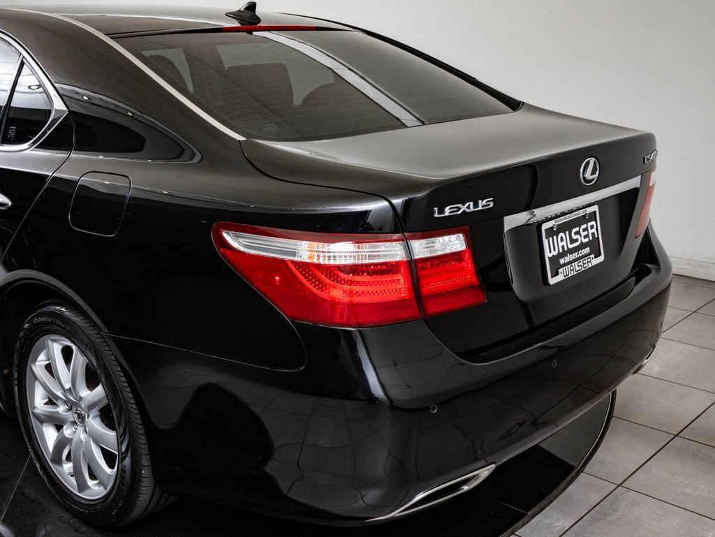 Used 2009 Lexus LS 460 L RWD image 19