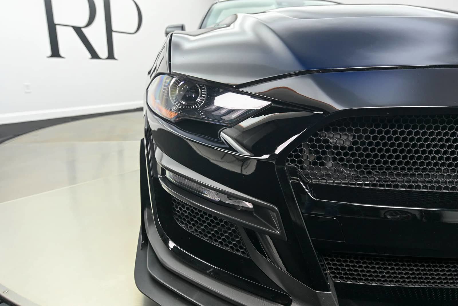 Used 2019 Ford Mustang GT Premium w/ GT Performance Package RWD image 28