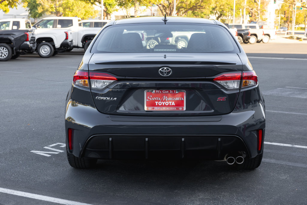 Certified 2025 Toyota Corolla SE FWD image 6