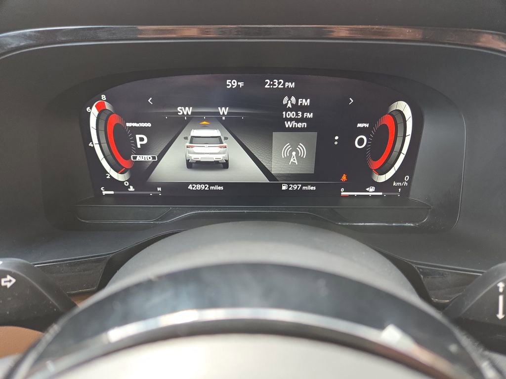 Used 2023 Nissan Pathfinder Platinum w/ Lighting Package (N92) image 20