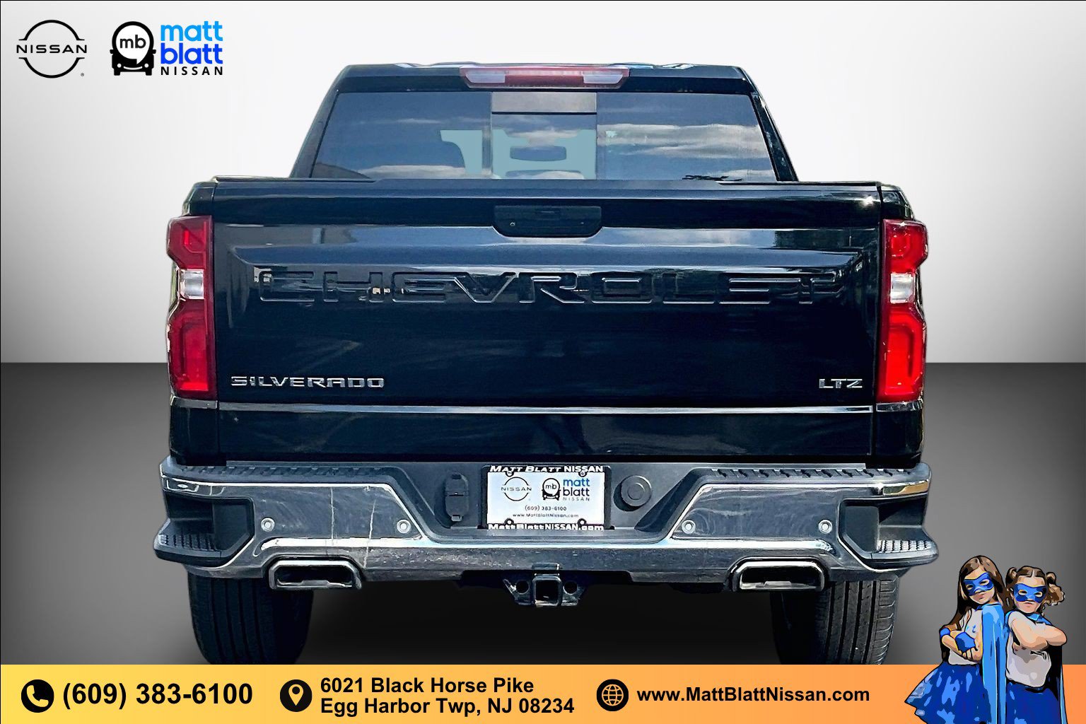 Used 2022 Chevrolet Silverado 1500 LTZ w/ LTZ Premium Package AWD/4WD image 3