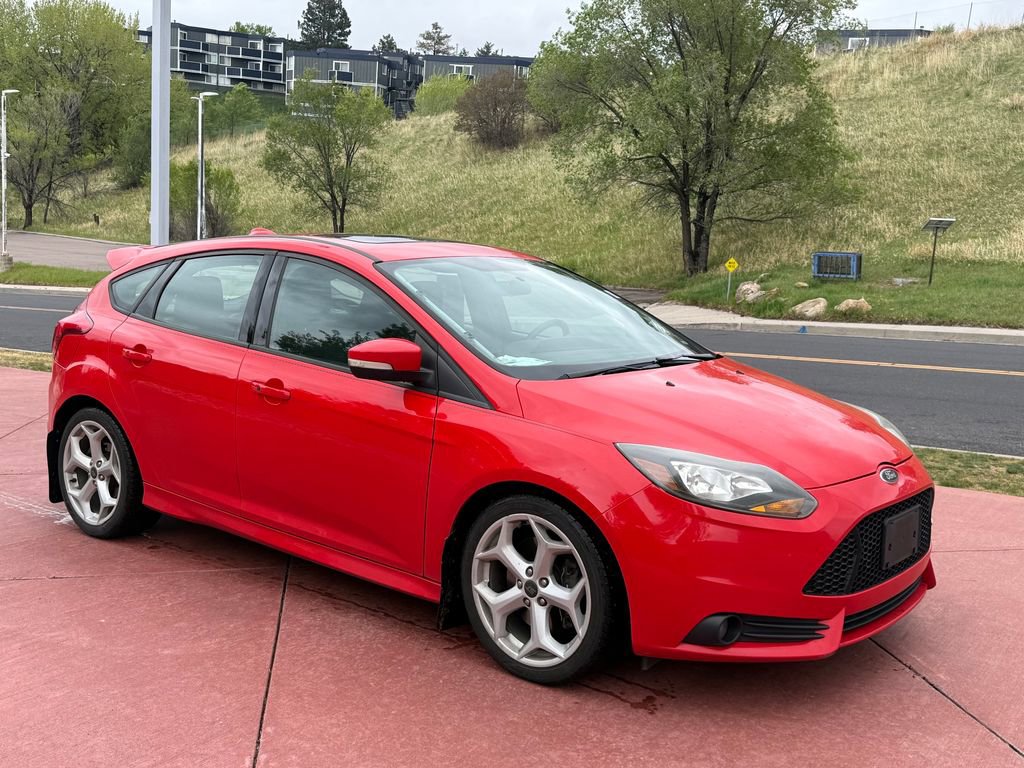 Used 2014 Ford Focus ST w/ Equipment Group 202A