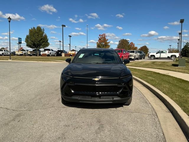 New 2026 Chevrolet Equinox EV LT image 9