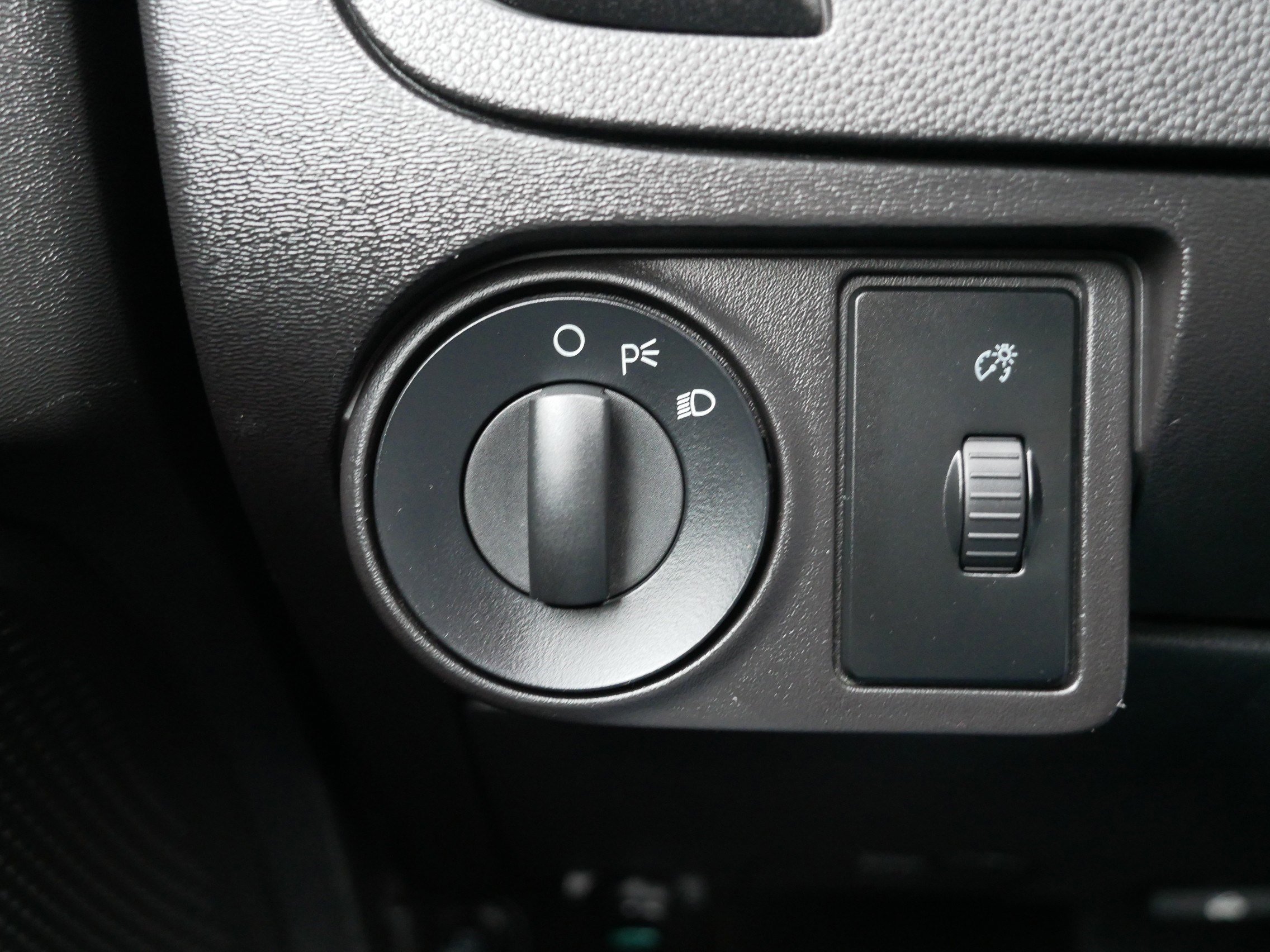 Used 2011 Ford Focus SE w/ 201A Rapid Spec Order Code image 26