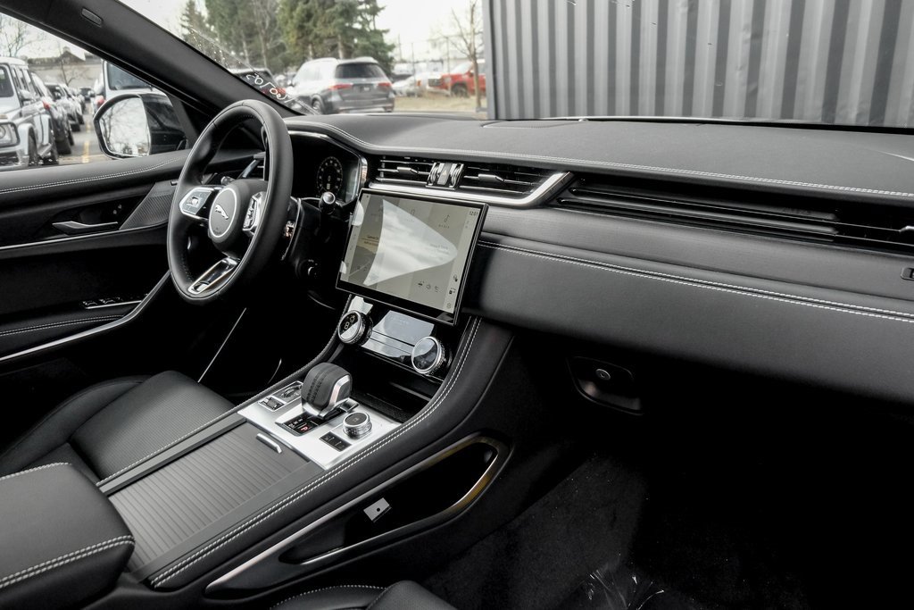 New 2026 Jaguar F-PACE R-Dynamic S image 21