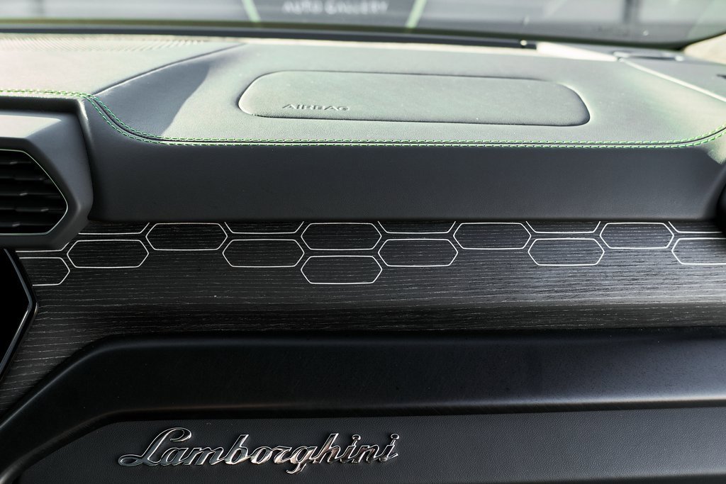 Used 2021 Lamborghini Urus image 39